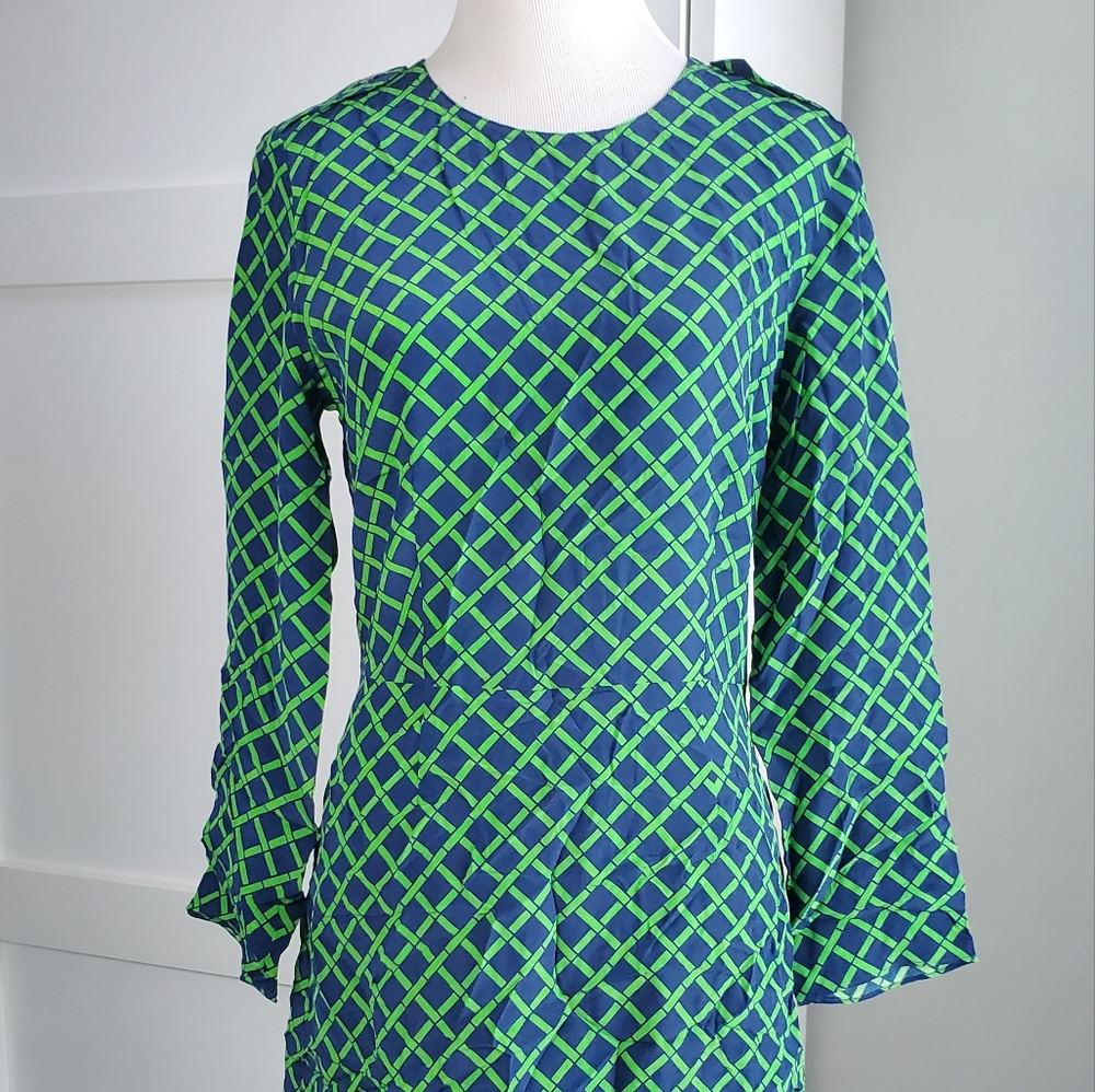 Lauren Gold dress